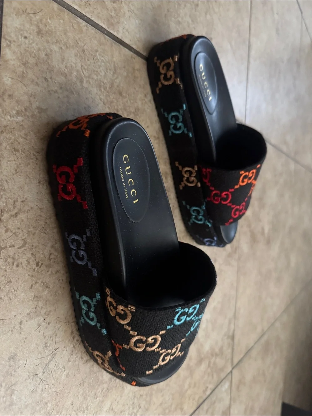 Gucci Black Slide Sandals with Multicolor GG (faux)